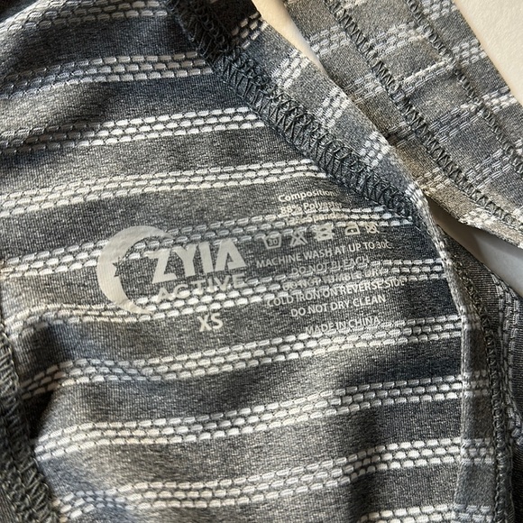 ZYIA Women’s Active Gray Nimbus Crisscross Open Back Tank Top Size XS - Picture 3 of 8